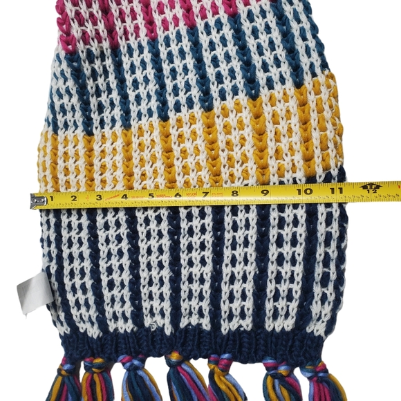 No Boundaries Women's Scarf Crochet/Knit/Tassels  100% Acrylic One Size - Picture 12 of 13